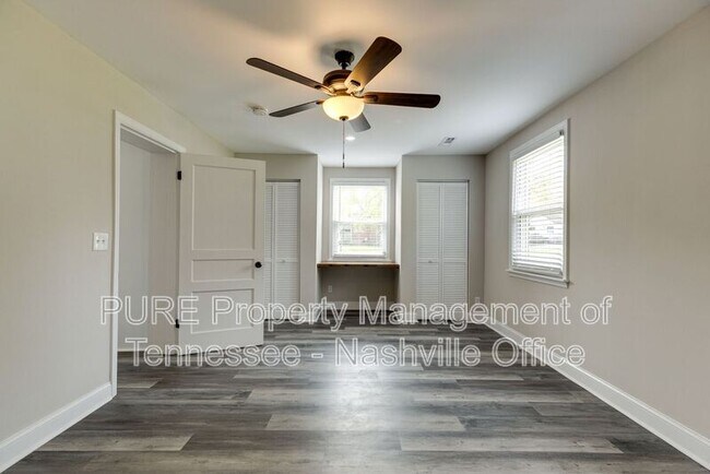 Building Photo - 254 Collier Ave