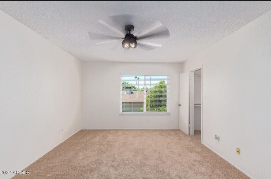 Building Photo - 6440 S 16th Way