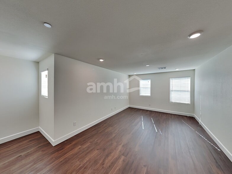 Building Photo - 288 Dahlia Rachel Pl