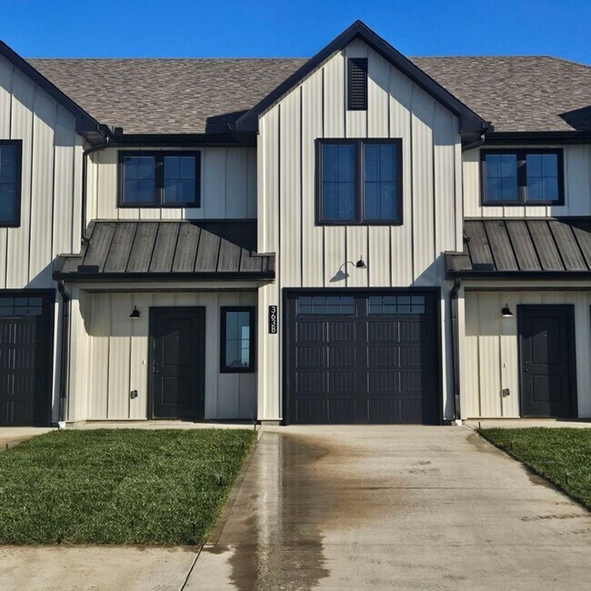 Primary Photo - 363 SE 70 Rd