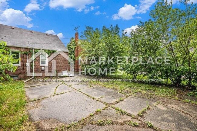 Building Photo - 7647 Fielding St