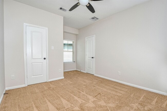 Building Photo - 38 Cheswood Manor Drive