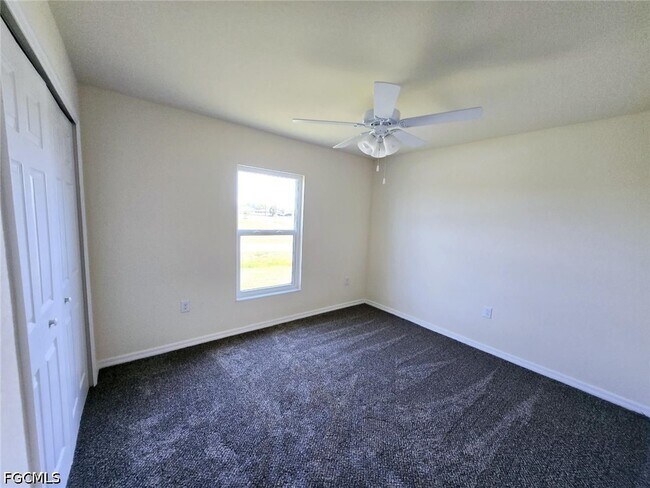 Building Photo - 1117 Solar Ct