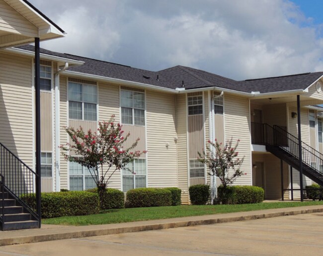Building Photo - Fox Creek Apartments Shrevport