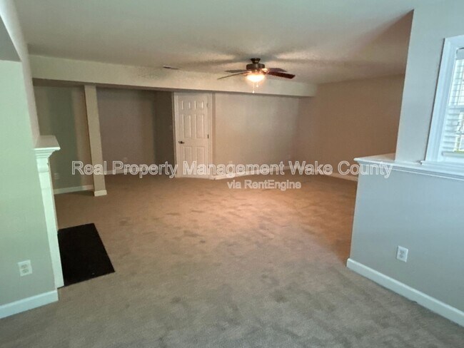 Building Photo - 1100 Kirkeenan Cir