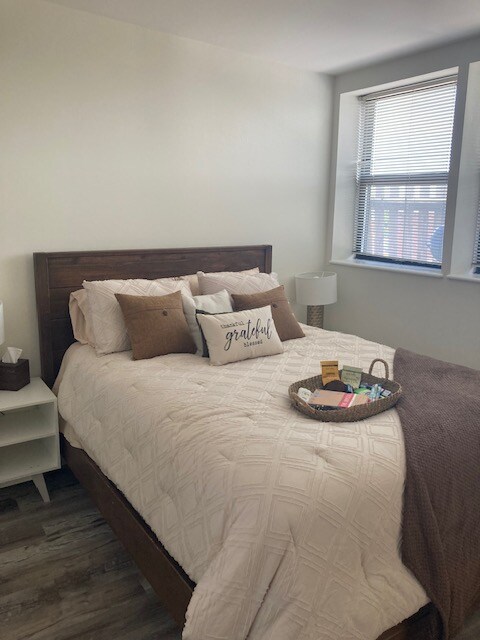 Building Photo - 2336 S 9th St