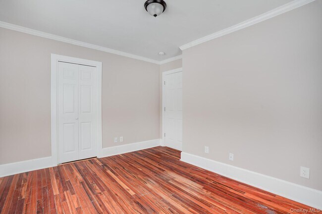 Building Photo - 18 Ketcham Dr