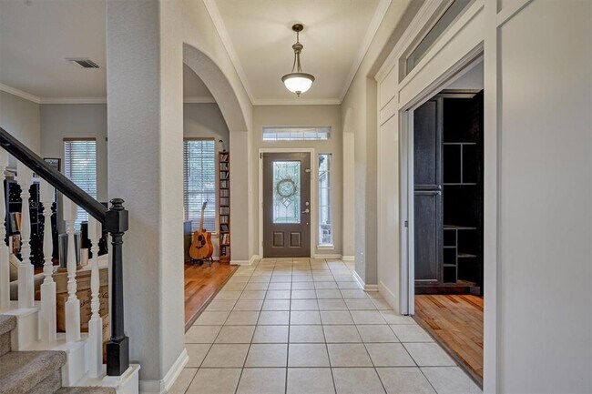 Building Photo - 131 Zephyr Bend Pl