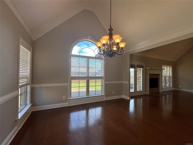 Building Photo - 532 Overton Dr