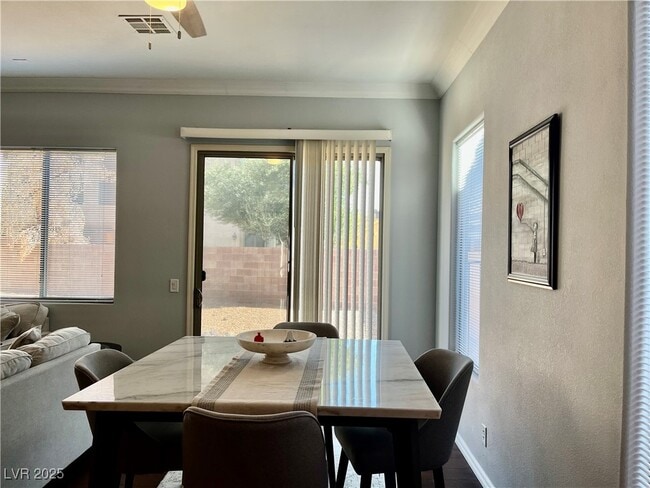 Building Photo - 493 Via Stretto Ave