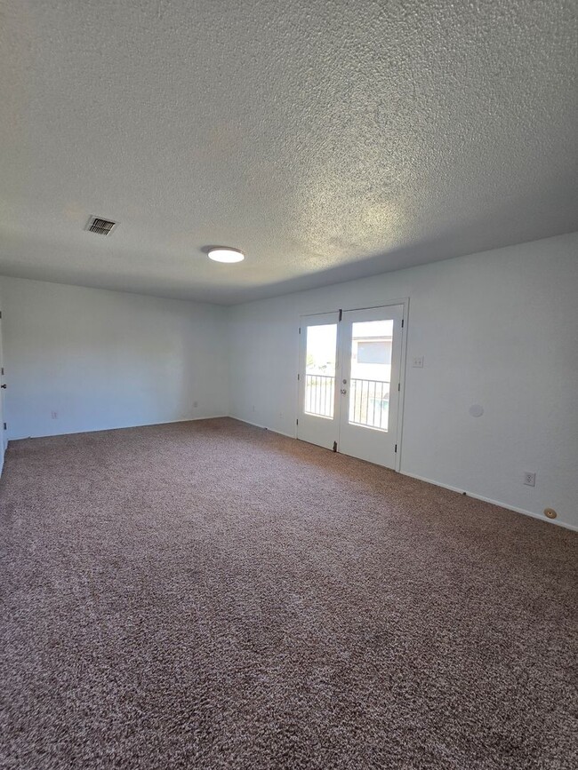 Building Photo - 3520 Adenmore C