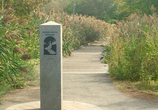 Building Photo - 86 Fairmont St