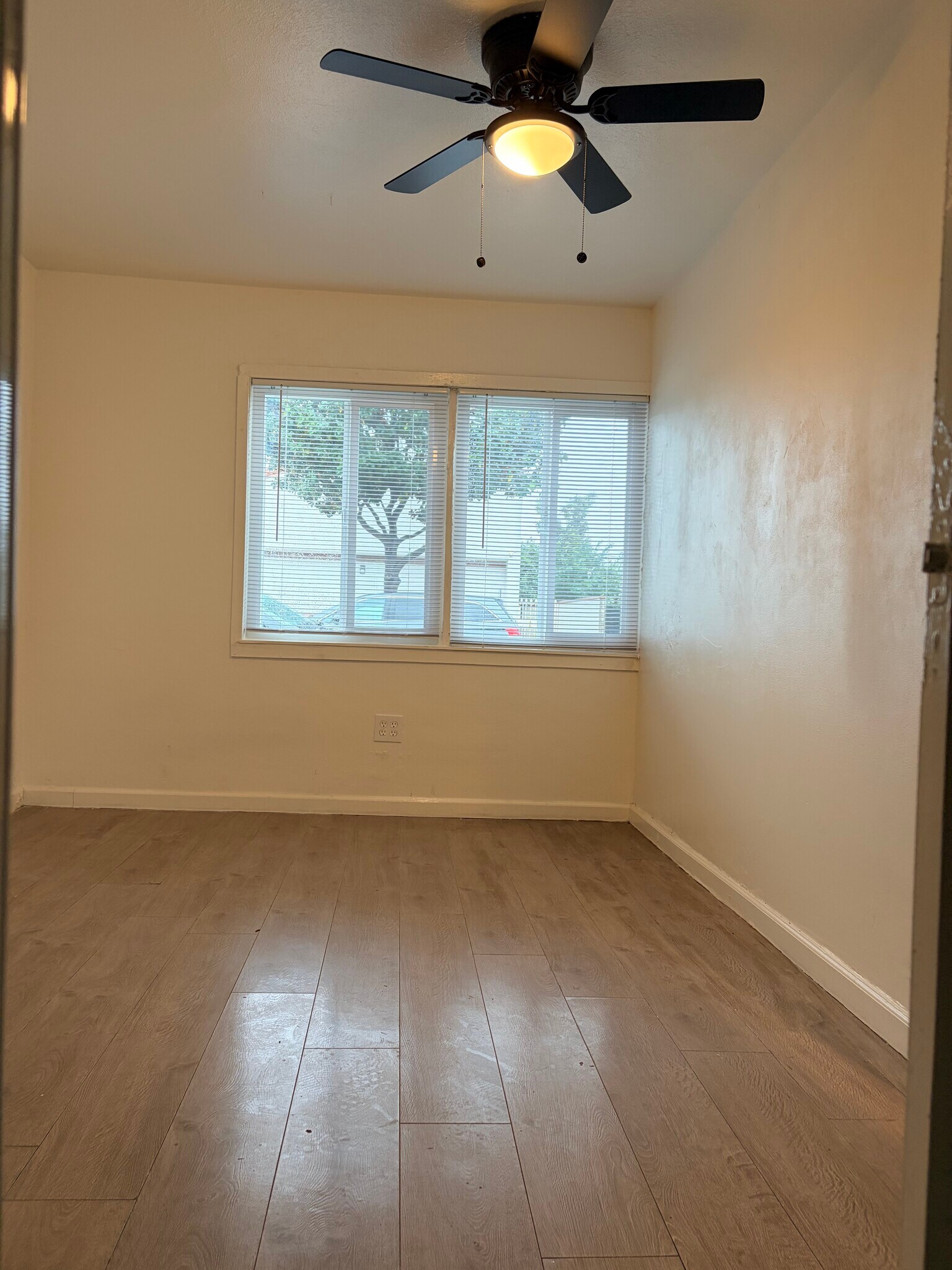 Bedroom - 10952 Rose St