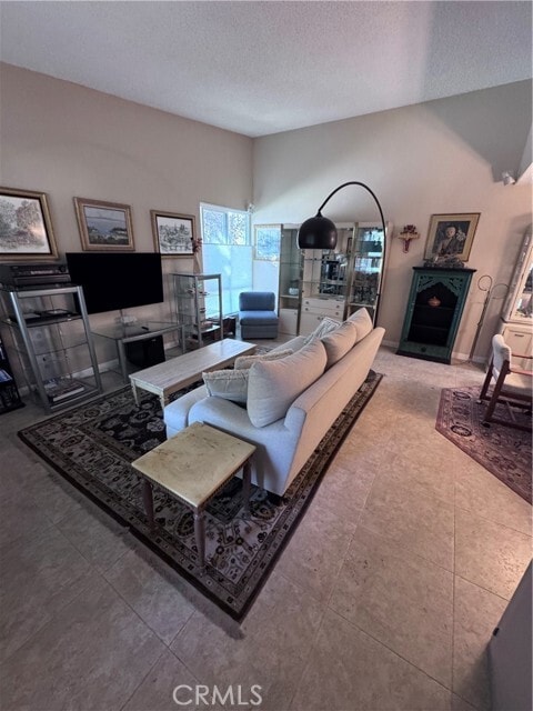 Building Photo - 544 Via Estrada