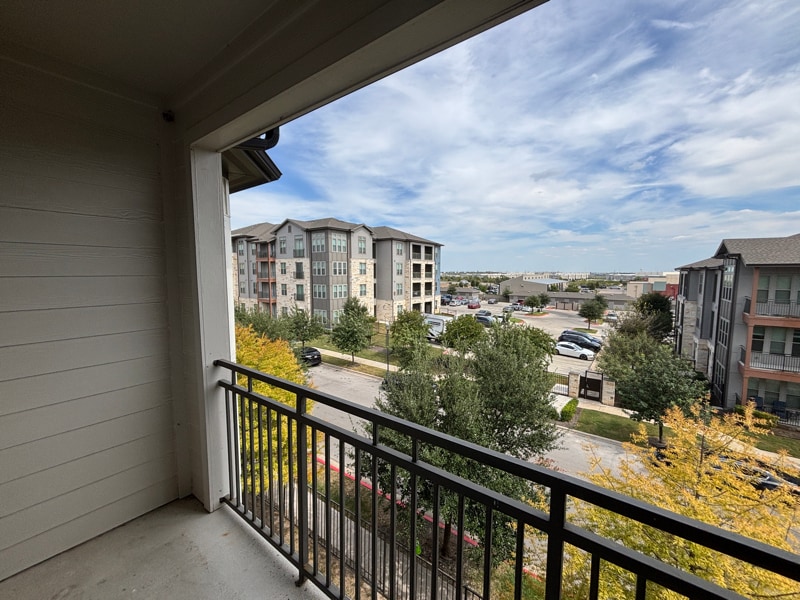 Building Photo - 4624 Cromwell Dr