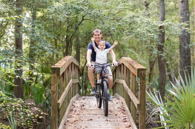 Building Photo - 126 Keechie Creek Ct