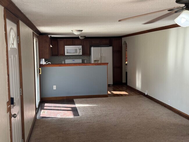 Open Concept - 3900 W 11th St