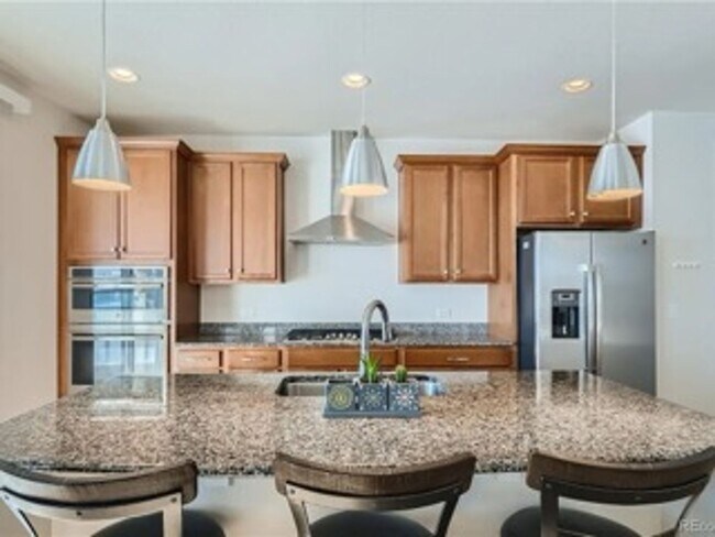 Building Photo - Beautiful Home in Windsor