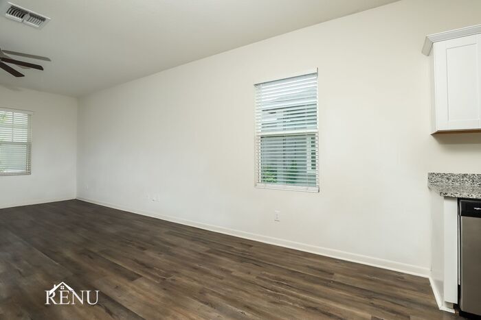 Building Photo - 5102 Dawn Break