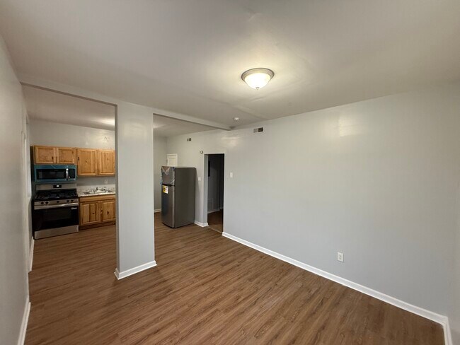 Building Photo - 423 Scott St