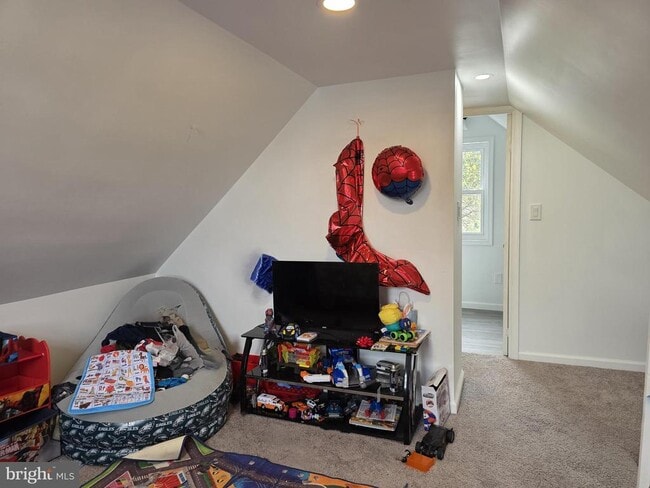 Building Photo - 46 Lincoln St