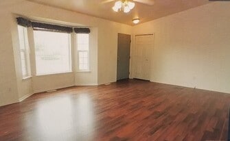 Building Photo - 458 W Lookout Dr