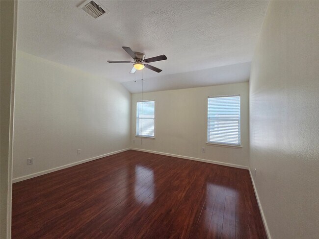 Building Photo - 6534 Briar Moss Ln