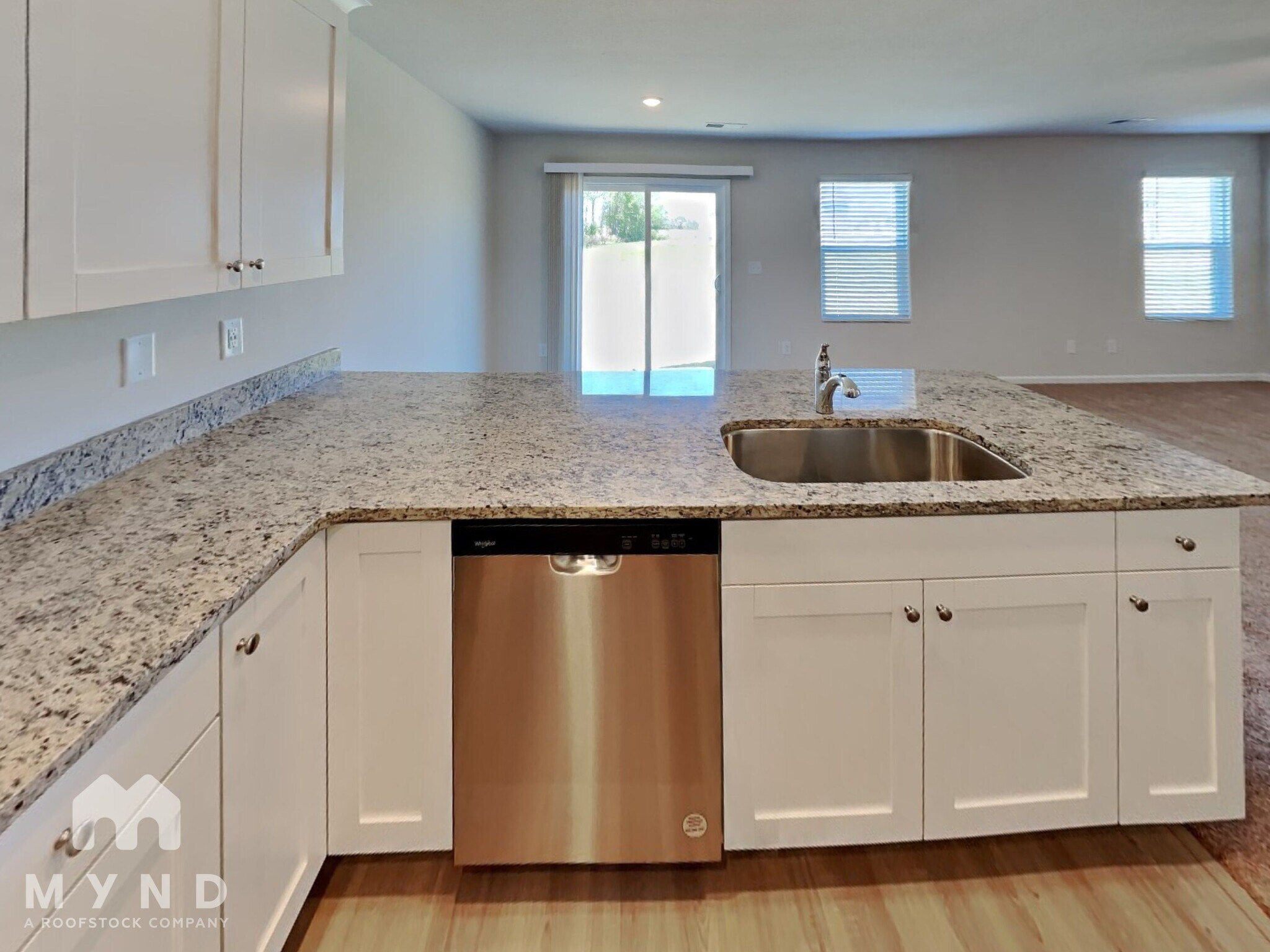 Building Photo - 250 Royal Mdw Dr