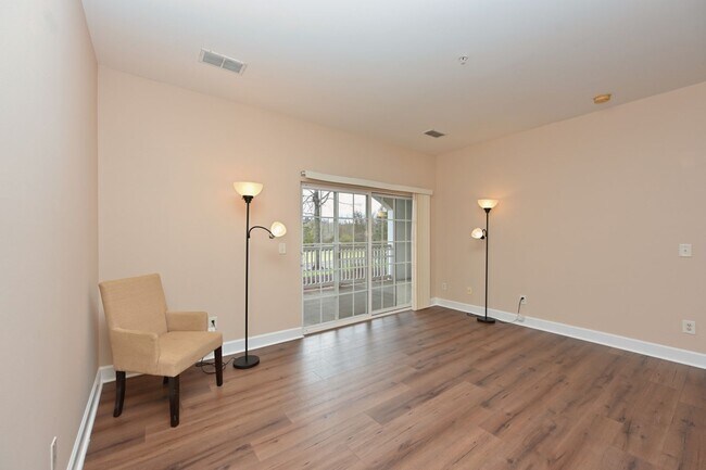 Building Photo - **PRISTINE GARDEN-LEVEL CONDO ON THE FIRST LEVEL NEAR PAVILION AND COMMUNITY GREEN SPACE**