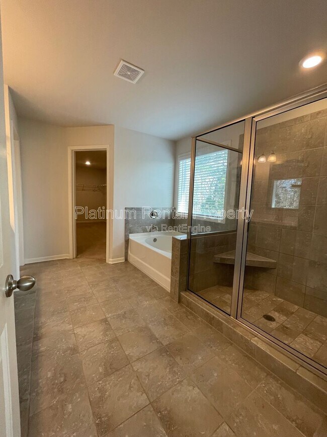 Building Photo - 1616 Chancery Ln