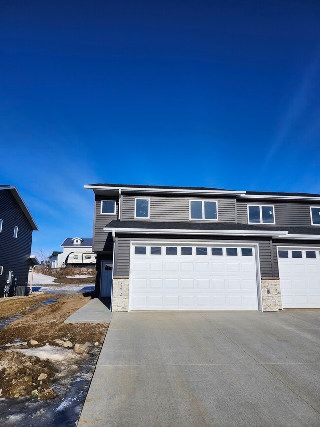 Building Photo - 5318 Welder Ave