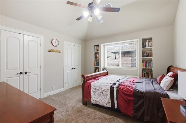 Building Photo - 2304 Lynbridge Cir