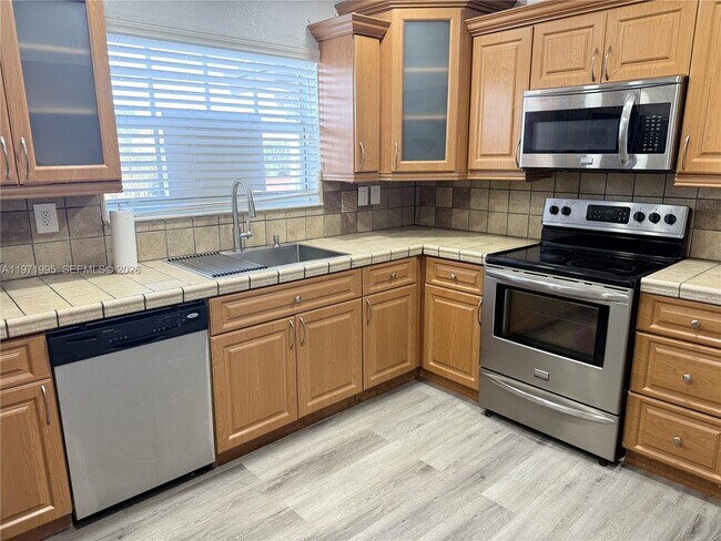 Building Photo - 7910 NW 12th St