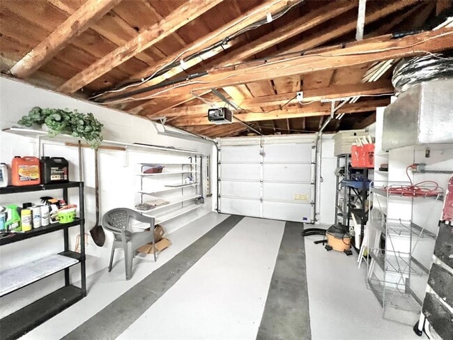 Building Photo - 4640 Taray Ln