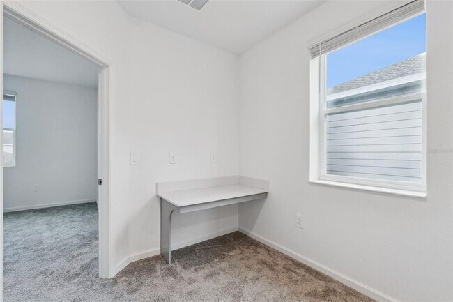 Building Photo - 2509 Relaxing Ln