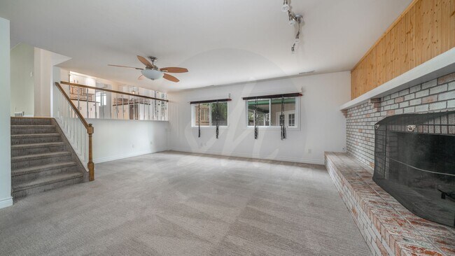 Building Photo - Beautiful Four Bedroom Home Near Broadmoor Bluffs