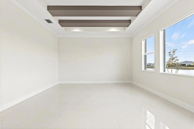 Building Photo - 14976 Woodlot Ct