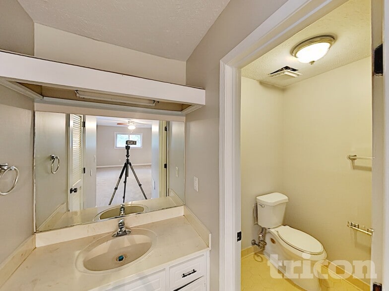 Building Photo - 4930 Heritage Valley Dr
