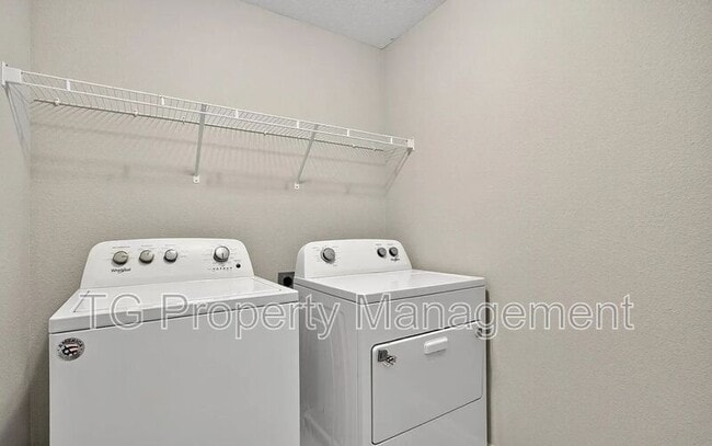 Building Photo - 11233 Minnetta Ct