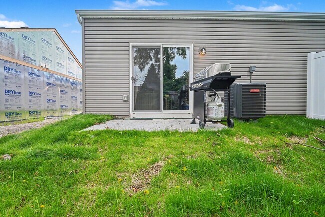 Building Photo - 2466 Houston Rd