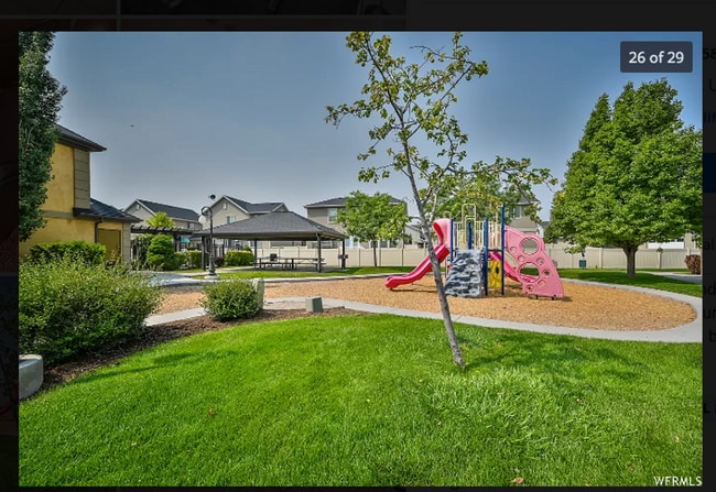 Building Photo - Gorgeous 3 BD, 2BTH Ground Floor Condo For...