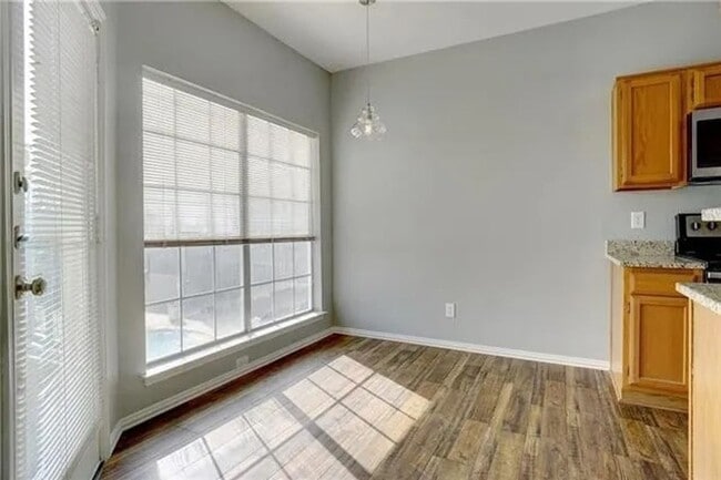 Building Photo - 4115 Esters Rd