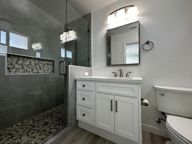 Building Photo - Live the Coastal Lifestyle in Cardiff