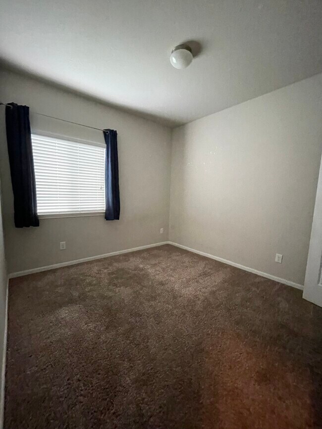 Building Photo - 2942 Oak Branch Ridge