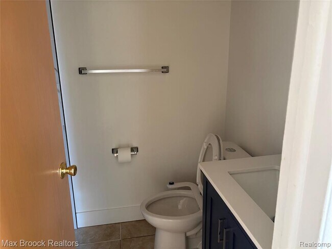 Building Photo - 35314 Tall Oaks Dr