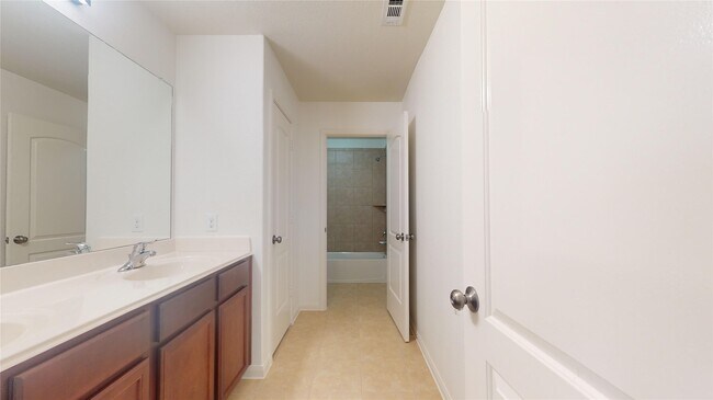 Building Photo - 9419 Grand Spark Dr