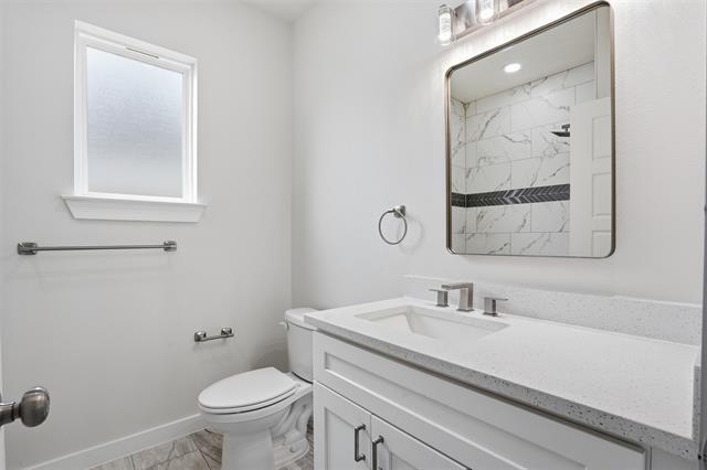 Building Photo - 532 Highview Ct