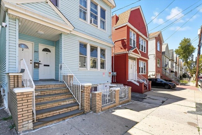 Building Photo - 349 Fulton Ave