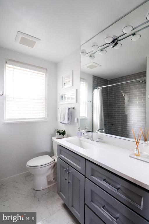 Building Photo - 3620 S Taylor St