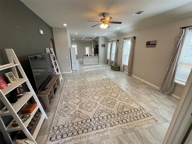 Building Photo - 5925 Malta Cir